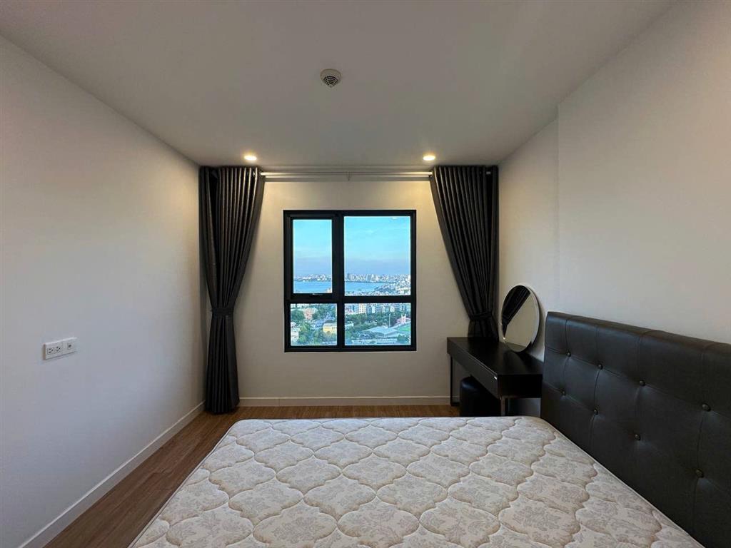 Chủ nhà gửi bán căn góc hoa hậu 102m2 view trực diện hồ tây dự án kosmo tây hồ,