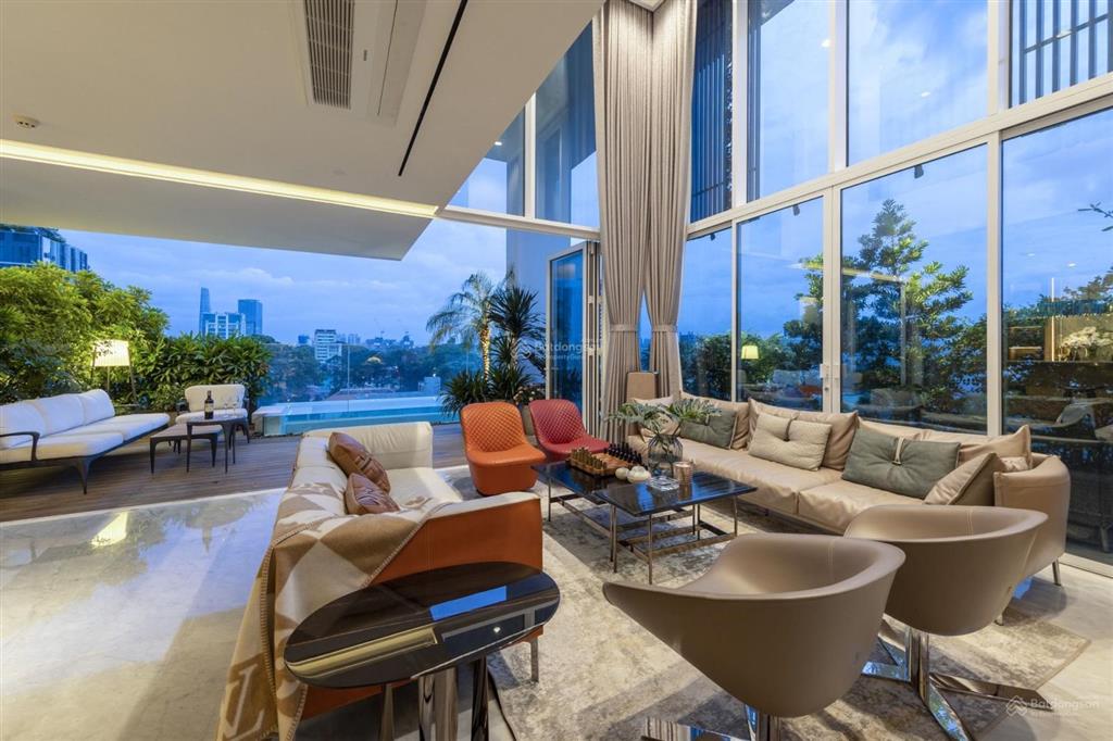 Siêu phẩm căn penthouse 350m2 dự án kosmo tây hồ | full nội thất nhập khẩu cao cấp  giá tốt