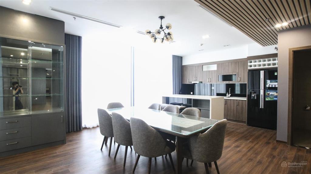 Căn góc hoa hậu 4pn 3vs trục 10 tòa m3 đẹp vinhomes metropolis  view hồ tây | giá rất tốt