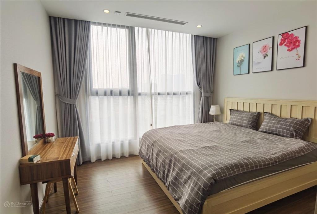 Bán gấp căn hộ 130m2 4n3vs w3 vinhomes westpoint, view tthnqg  sổ đỏ lâu dài | giá 13,x tỷ