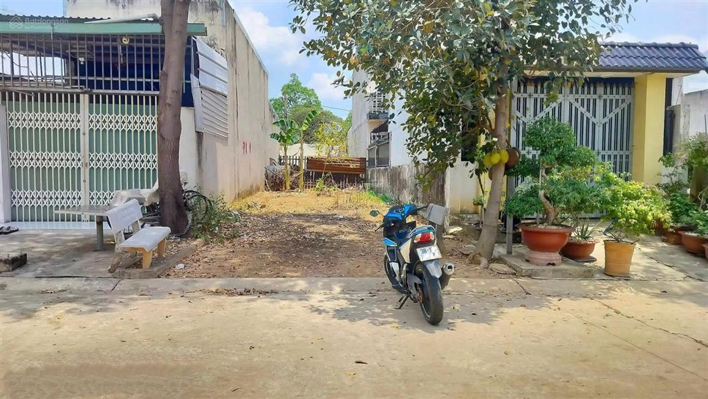 Sổ sẵn ra gấp lô đất cách vành đai 4 chỉ 500m, diện tích 150m2, full thổ cư, xây dựng tự do, còn tl