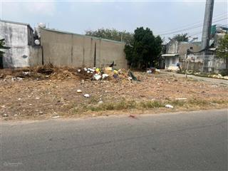 Chủ gửi bán lô đất ngộp dt 138m2 sau lưng chợ nhật huy, đường nhựa 5m có lề đường. sổ sẵn, thổ cư