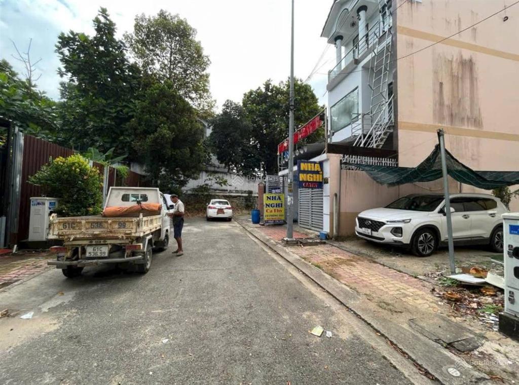 Bán đất khu tđc chánh nghĩa, kế bên trường chính trị tỉnh bình dương, dt 98m2, shr, full thổ cư