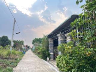 Bán nhà nghỉ ngang 6m trừ văn thố kế bên kcn chơn thành 1 chỉ 2p. dt 174m2 sổ sẵn, giá đầu tư