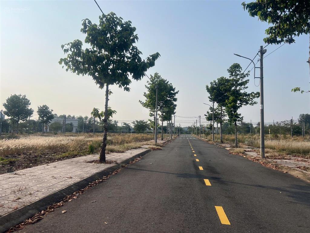 Chính chủ gửi bán lô đất dự án phúc an garden bàu bàng, diện tích 75m2, full thổ cư, shr, ngay kcn