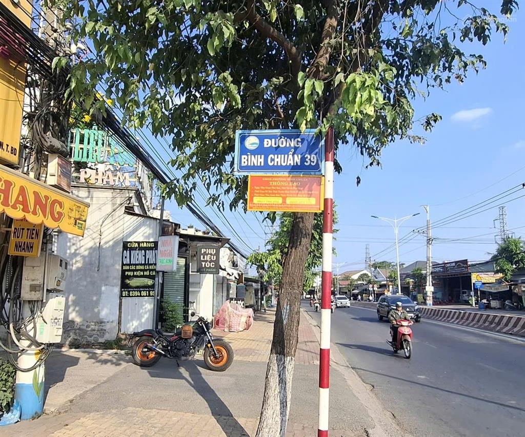 Bán đất mặt tiền kinh doanh đường bình chuẩn 39, dt 127m2, cách ngã 4 miếu ông cù chỉ 1km, shr, tc