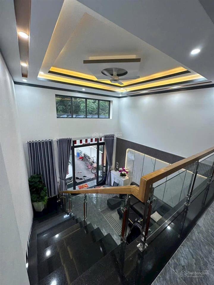 Cần bán gấp nhà gần tp mới bình dương