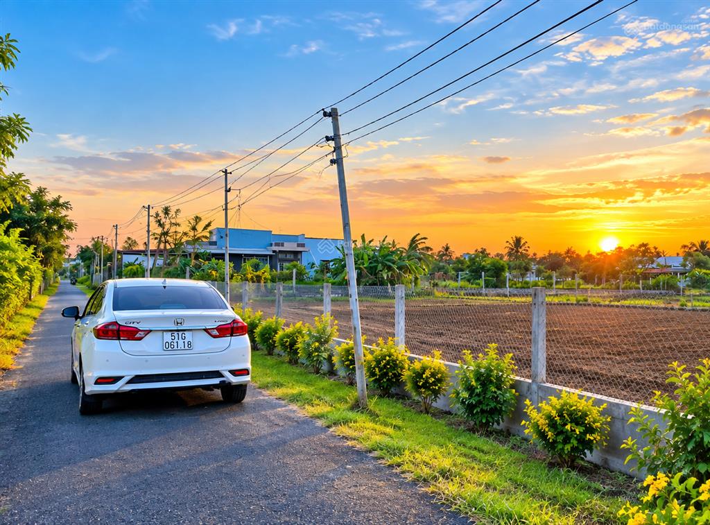 Chính chủ bán đất, kẹt ngân hàng nên bán giá rất rẻ so với mặt bằng khu vực, gởi hoa hồng cao ạ