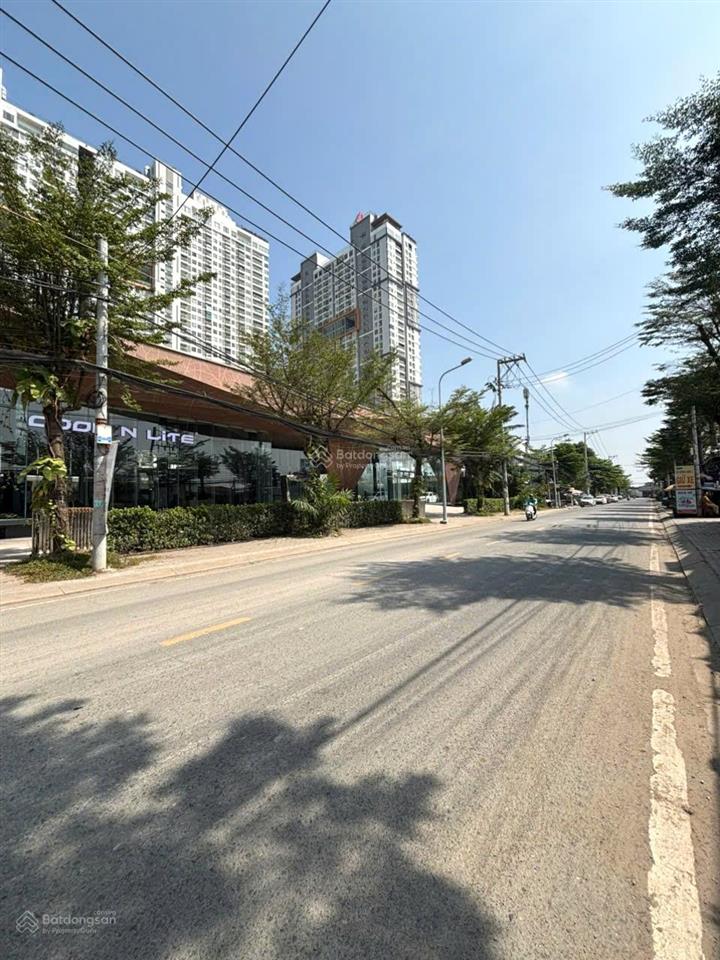 Bán đất quận 7, mặt tiền 6m, nở hậu, dt 66m2, xây dựng tự do, hoàng quốc việt, phú mỹ hưng 4tỷ