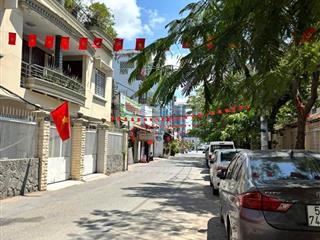 Bán nhà mới dtsd 160m2, mặt tiền 4m, nở hậu, có gara ôtô, lâm văn bền, chỉ 8.6 tỷ