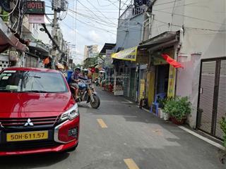 Bán nhà 2 tầng, mặt tiền 4.8m, nở hậu, xe hơi đậu cửa, lê văn lương gần lotte, 5.5 tỷ