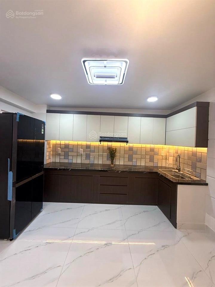 Bán nhà 4 tầng, mặt tiền 4m, xe hơi đậu cửa, huỳnh tấn phát, chỉ 6.1 tỷ, tặng nội thất