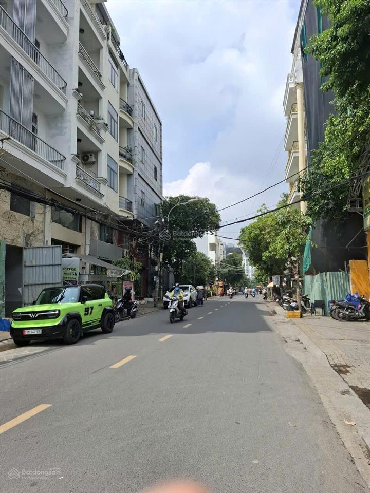Nhà mới 4 tầng, mặt tiền 7m, hẻm ôtô quay đầu, gần lotte. tặng nội thất. 9.5 tỷ, lô góc 2 mặt tiền
