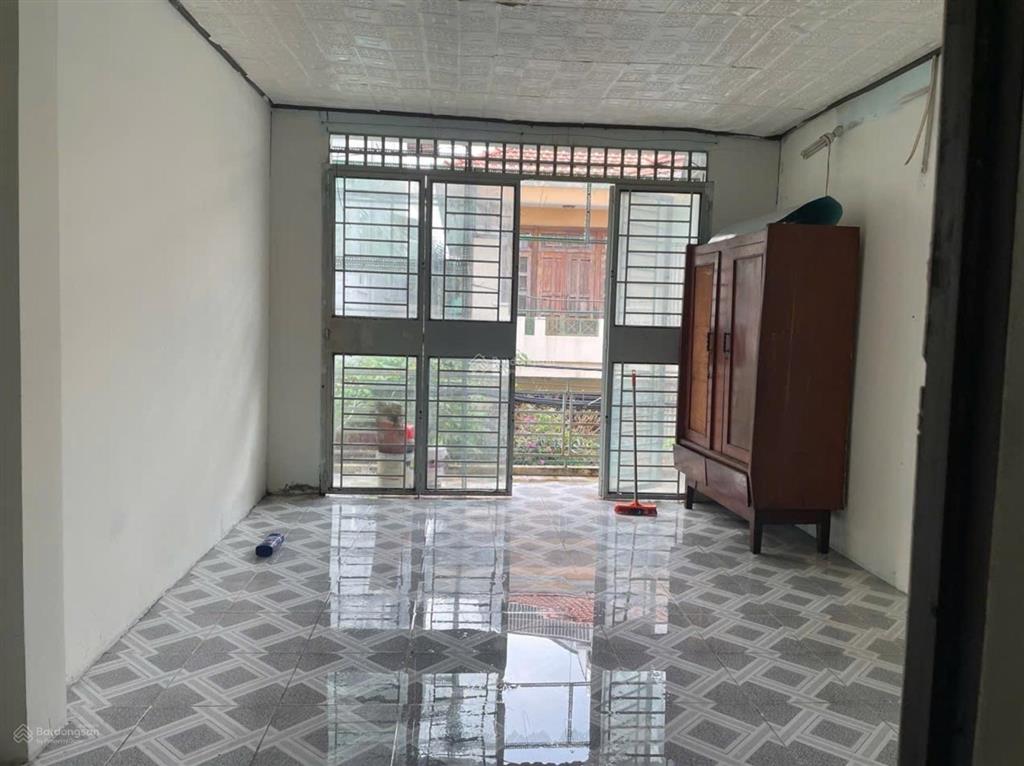 Bán nhà đường ô tô kế bên ngang 7.4m, gần lotte, dòng tiền 20 tr/tháng trần xuân soạn, giá 8.5 tỷ