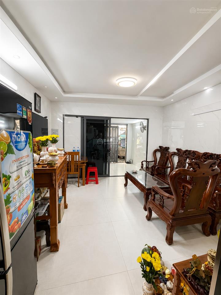 Bán nhà lâm văn bền 3 phòng ngủ, đường ô tô kề bên, gần trường học, siêu thị lotte, giá 6.2 tỷ
