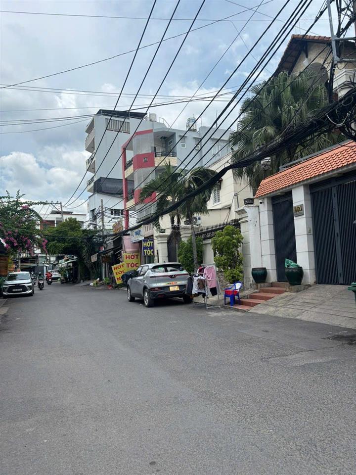 Bán nhà lâm văn bền 3 phòng ngủ, đường ô tô kề bên, gần trường học, siêu thị lotte, giá 6.2 tỷ