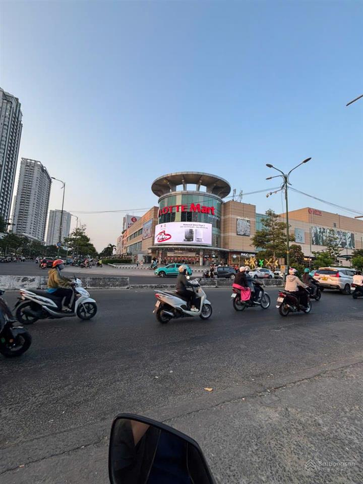 Bán nhà lê văn lương gần lotte, nhiều phòng ngủ, hẻm rộng 5m, thông thoáng, giá 6.2 tỷ