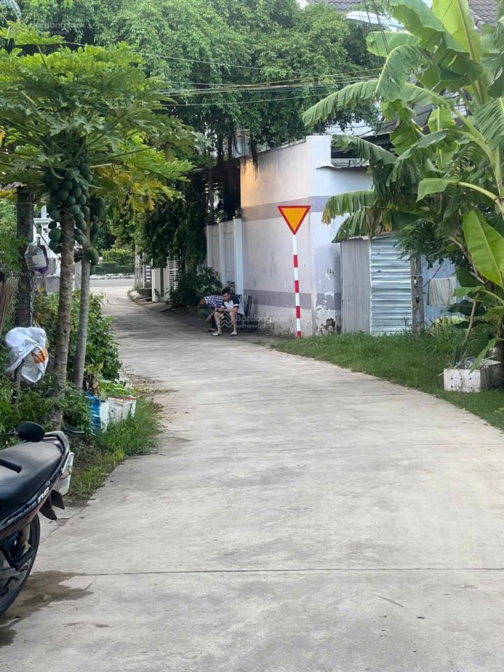 Bán nhà cấp 4, 123m2. gần vòng xoay đường 2/4 và đ. nguyễn thị ngọc oanh, ninh hòa, khánh hòa