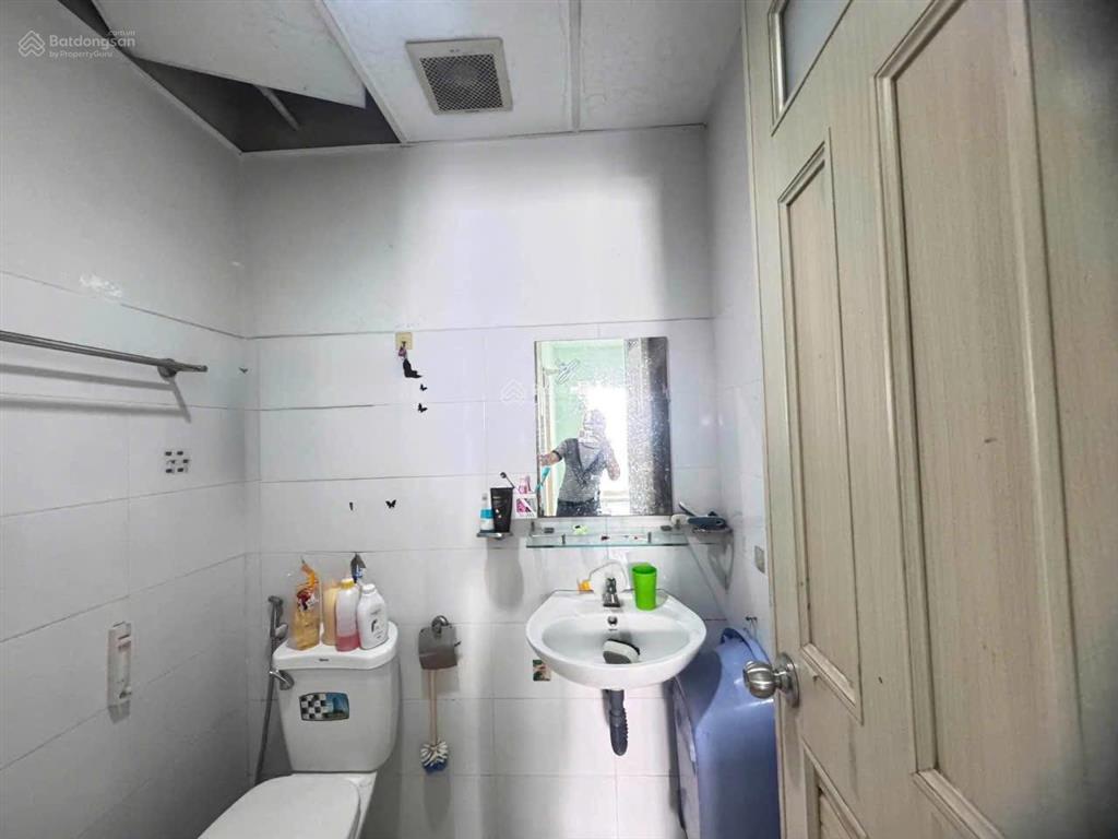 Bán căn hộ chung cư hoàng quân đường nguyễn văn linh
