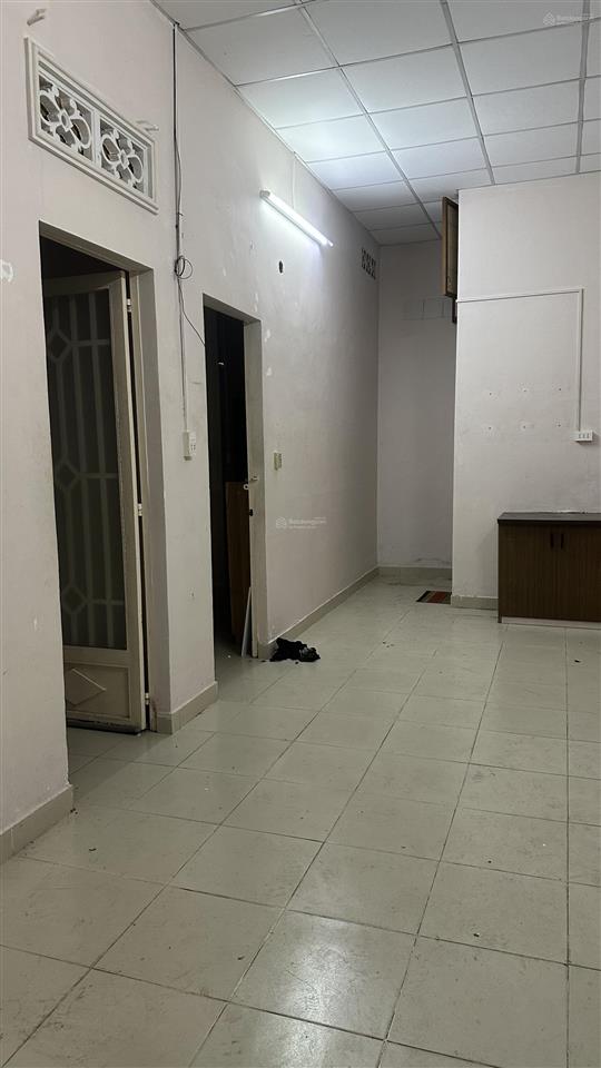 Lý tuệ q. tân phú (qua aeon 5p). dt 5.35x18m (hậu 6.2m) trệt lầu, cn đủ 101m2. hẻm 4m.