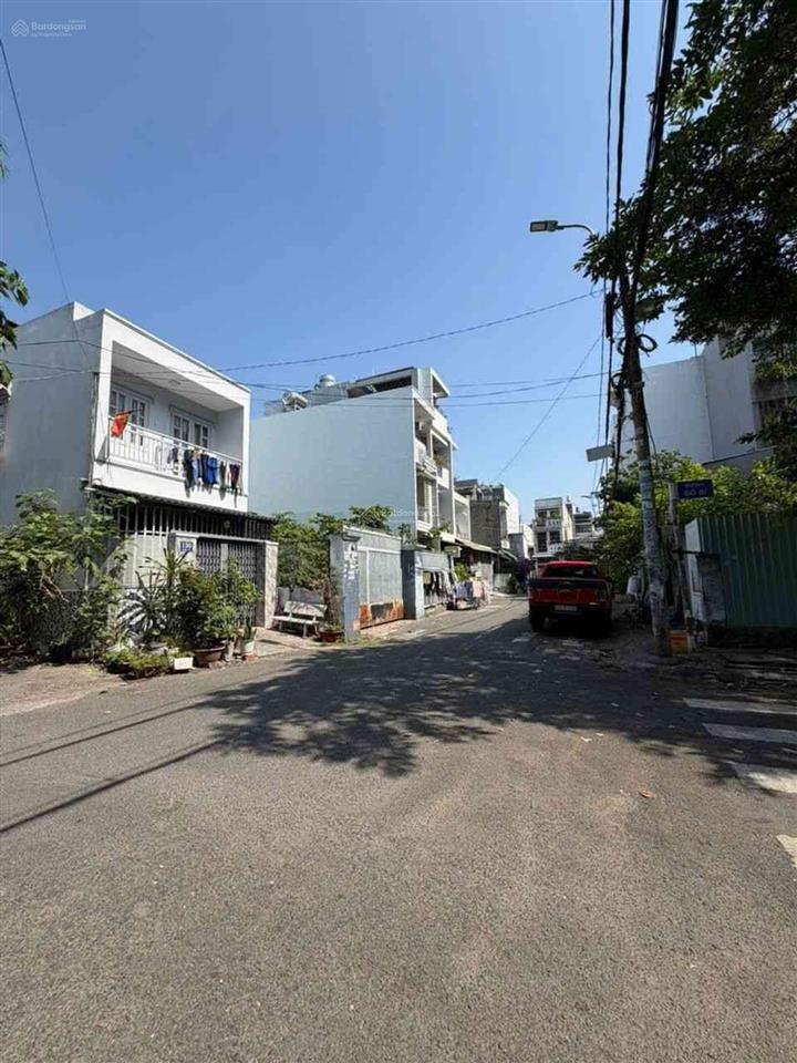 Khuôn đất biệt thự q. tân phú  10x17 vuông, ngay góc. hơn 18 tỷ.
