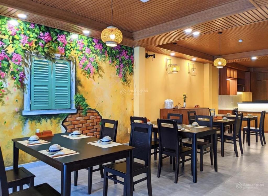 Mặt tiền khu tây thạnh đường 20m  8x19m, 6 tầng  khu mua bán, kinh doanh. giá hơn 30 tỷ