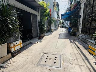 Nhà bình thành, bình tân dt 8x20m, 3 tầng cách công viên 100m thu 15tr/th tiền trọ. giá hơn 5tỷ