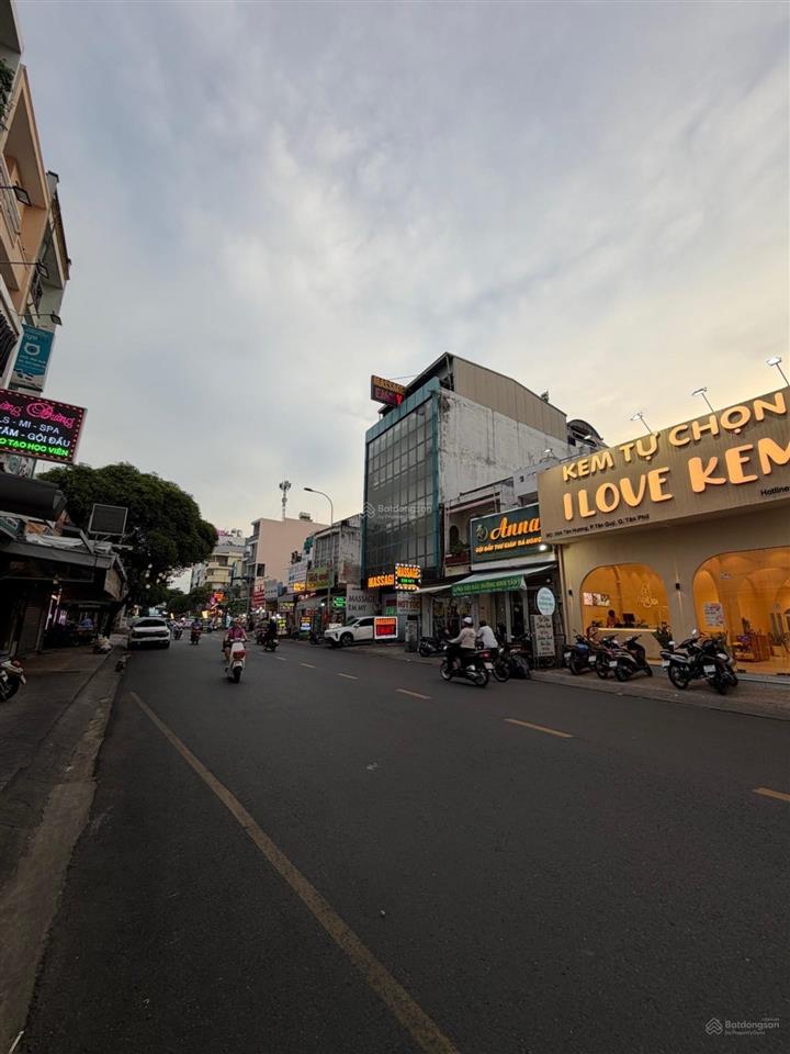Nhà dt lớn hiếm có mtkd tân hương, q. tân phú  415m2 vuông vức. giá hơn 40 tỷ.