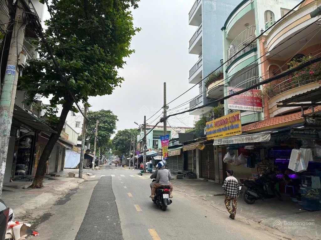 Mtkd phú thọ hòa  4.2x22 (hậu 7.8, vuông vức)  có hẻm sau 5m  sổ 116m2  giá chỉ 190tr/m2 còn tl