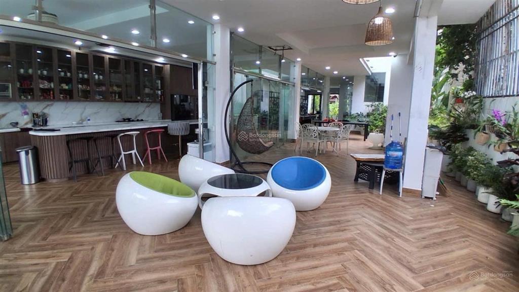 Biệt phủ tân phú  không gian sống thượng lưu lưu lộc người thành đạt  dt 10x45 5 tầng. hơn 80 tỷ