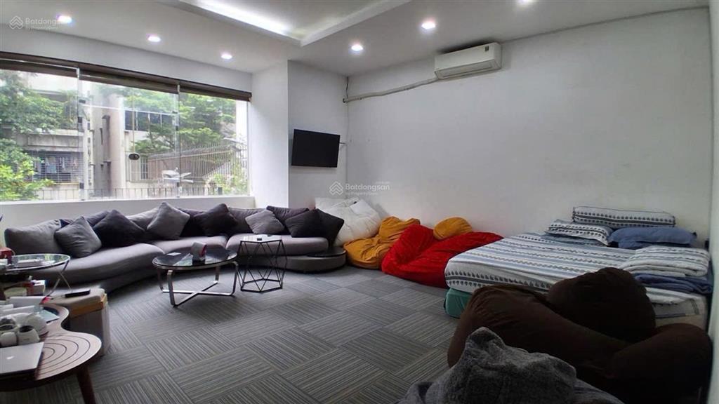 Biệt phủ tân phú  không gian sống thượng lưu lưu lộc người thành đạt  dt 10x45 5 tầng. hơn 80 tỷ