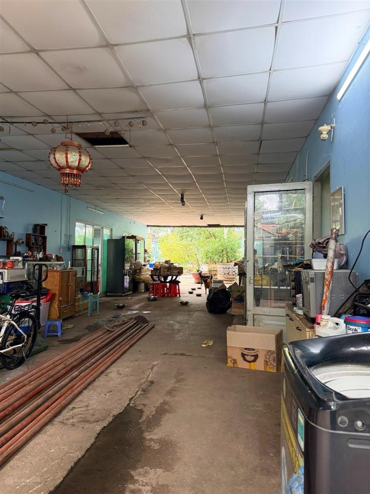 Khuôn đất hiếm 340m2  kề bên ubnd tân phú cũ  nhựa 8m thông thoại ngọc hầu. chào hơn 30 tỷ