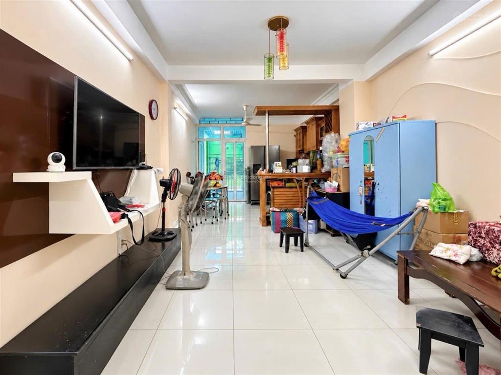 Mặt tiền trịnh đình trọng  4x25m, 4 tầng 8pn  liền kề công viên, sầm uất tấp nập. chào hơn 19 tỷ