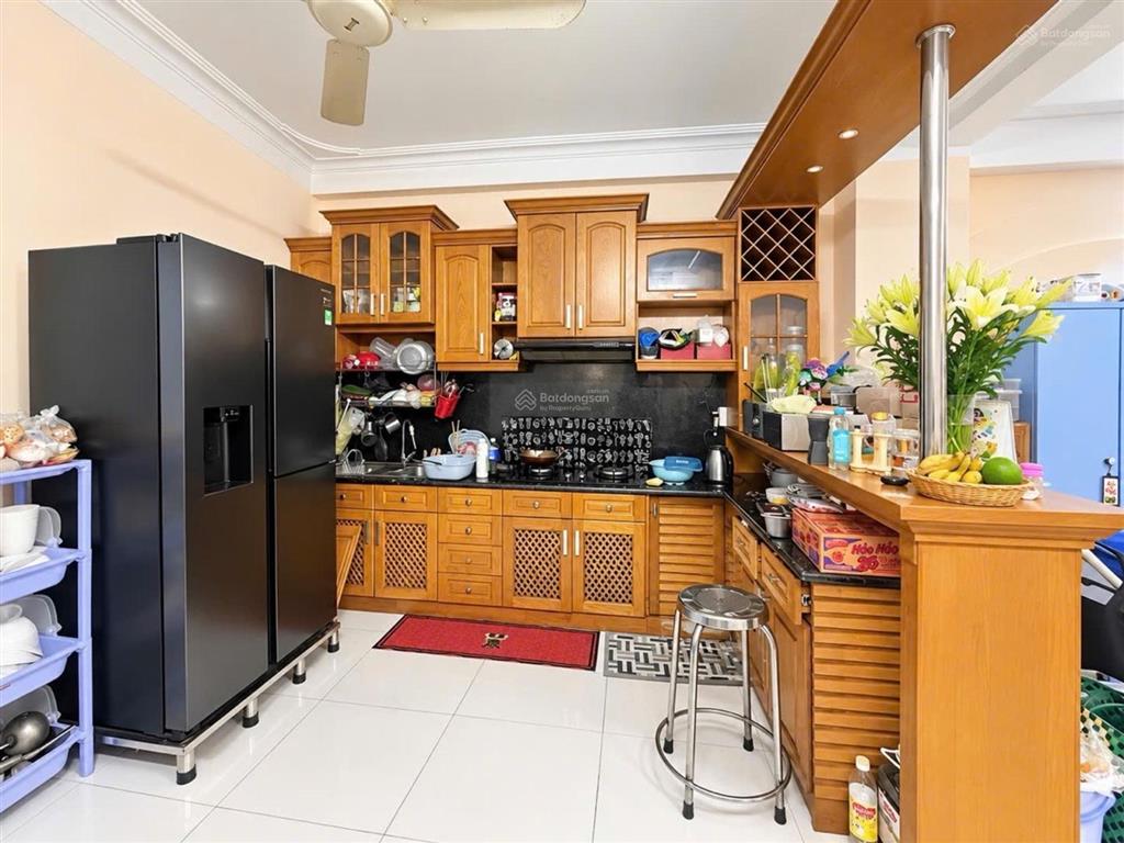 Mặt tiền trịnh đình trọng  4x25m, 4 tầng 8pn  liền kề công viên, sầm uất tấp nập. chào hơn 19 tỷ