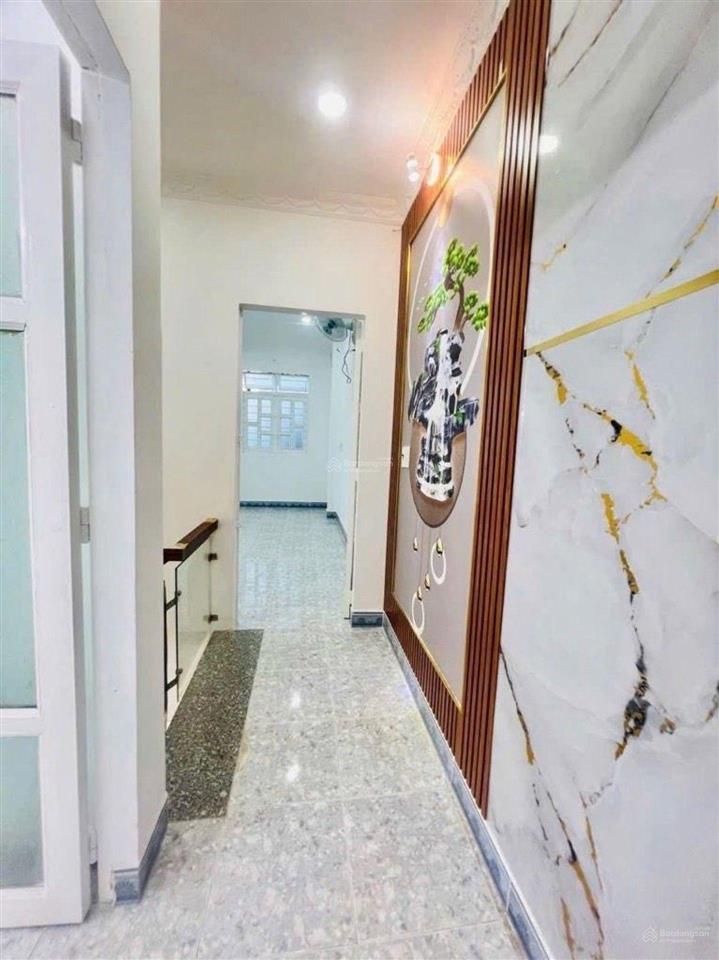 Nhà mới hoàn thiện chỉ 2.29 tỷ hẻm 1902 huỳnh tấn phát, nhà bè