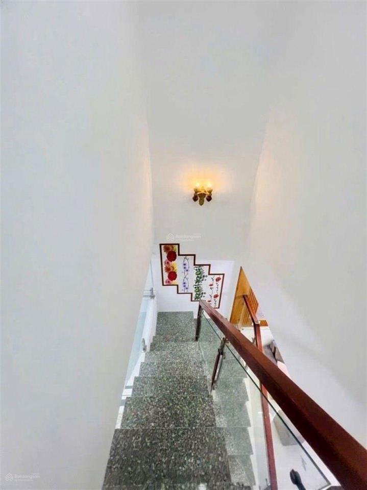 Nhà mới hoàn thiện chỉ 2.29 tỷ hẻm 1902 huỳnh tấn phát, nhà bè