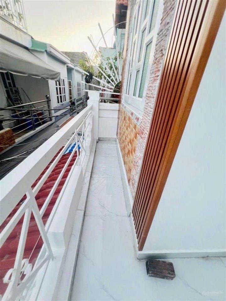 Nhà mới hoàn thiện chỉ 2.29 tỷ hẻm 1902 huỳnh tấn phát, nhà bè