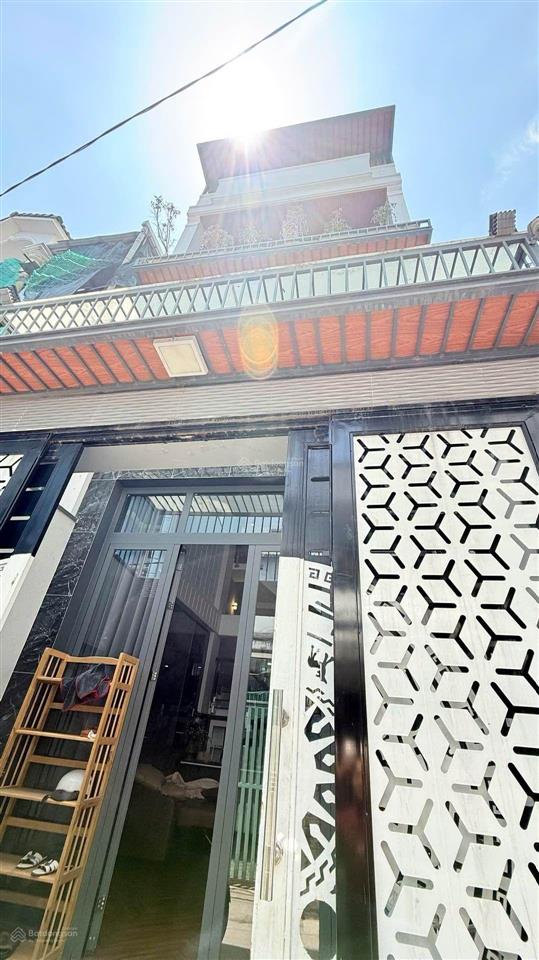 Bán nhà đẹp 3 tầng quận 7 kế bên phú mỹ hưng sổ hồng riêng hoàn công đầy đủ