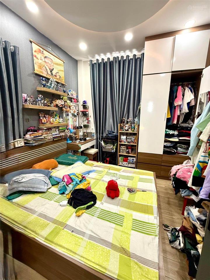 Bán nhà hẻm ô tô trung tâm quận 4 chỉ 5,7 tỷ