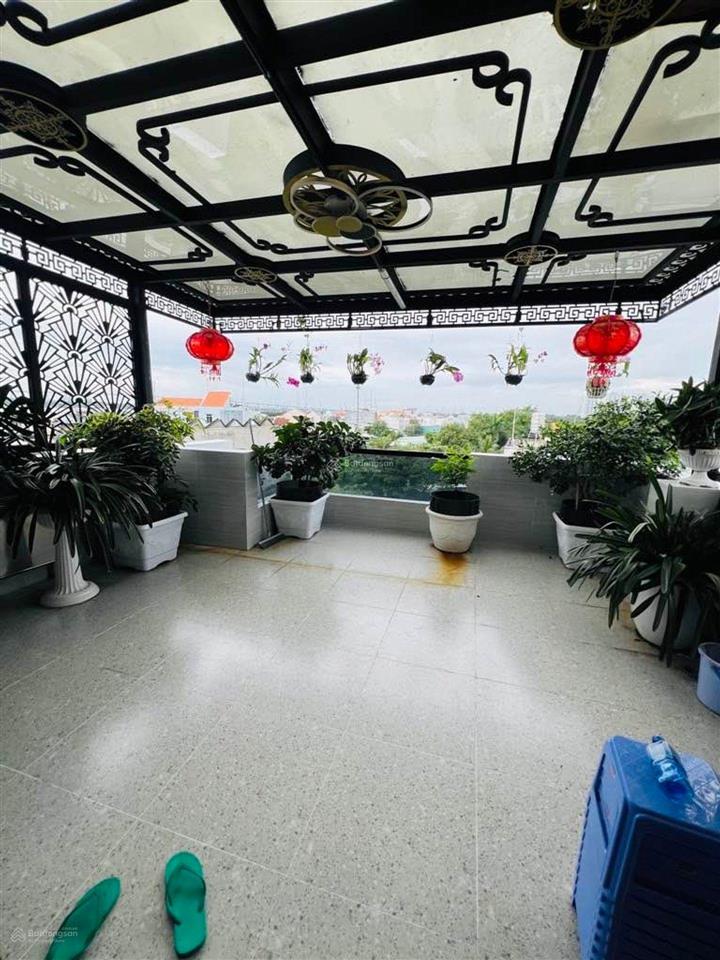 Bán siêu phẩm nhà phố 4 tầng có thang máy ý đường nguyễn bình, nhà bè (gần mặt tiền)
