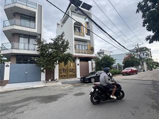Bán nhà hẻm xe hơi thông sát quận 7 hoàn công đầy đủ 4 phòng ngủ tiềm năng tăng giá