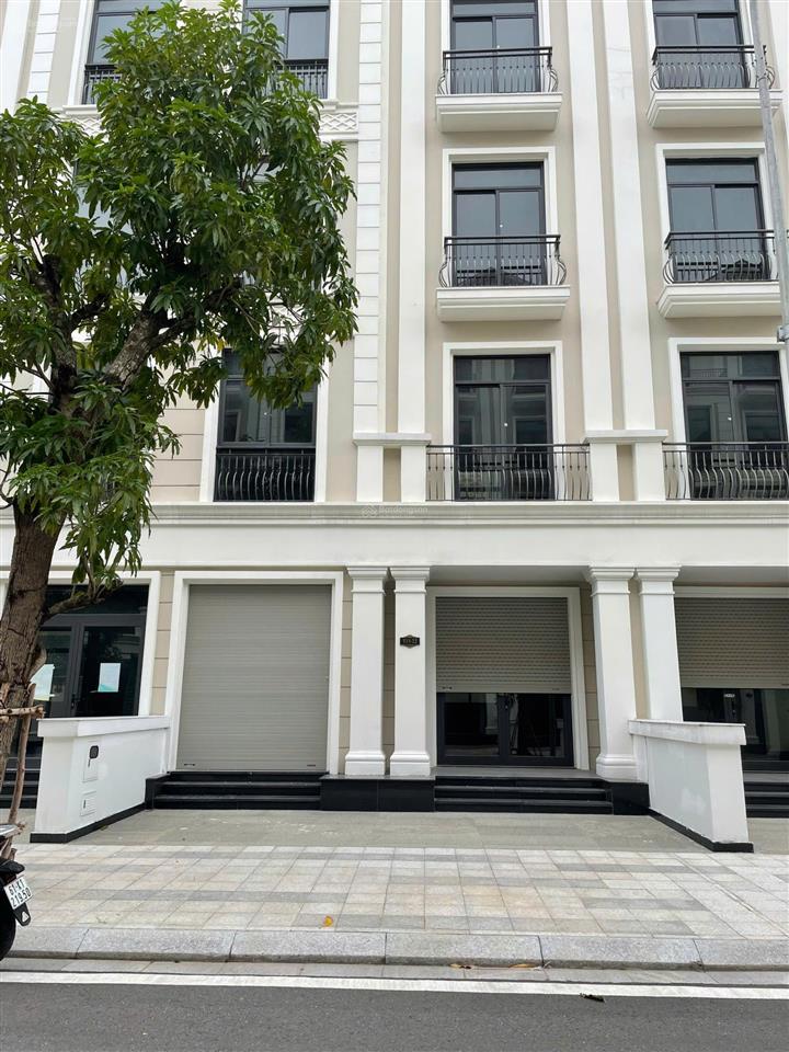 Bán rẻ nhà liền kề sẵn sổ hồng vinhomes grand park the manhattan glory