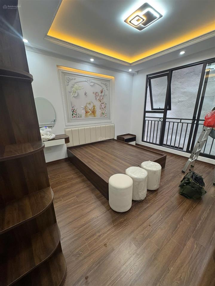 Chính chủ cho thuê nhà mới hiện đại thái hà, 50mx7 tầng, thang máy, full nội thất hiện đại, 18tr
