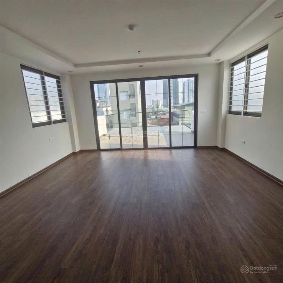 Chính chủ cho thuê nhà lô góc 2 mặt tiền 20m tại trung kính đôi, 80m2 x 5 tầng thông sàn, giá 35tr