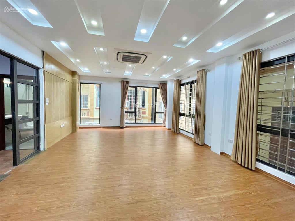 Cho thuê văn phòng phố yên lãng đống đa sàn 70m2 full kính cực đẹp nhà mới giá rẻ nhất quận 15tr
