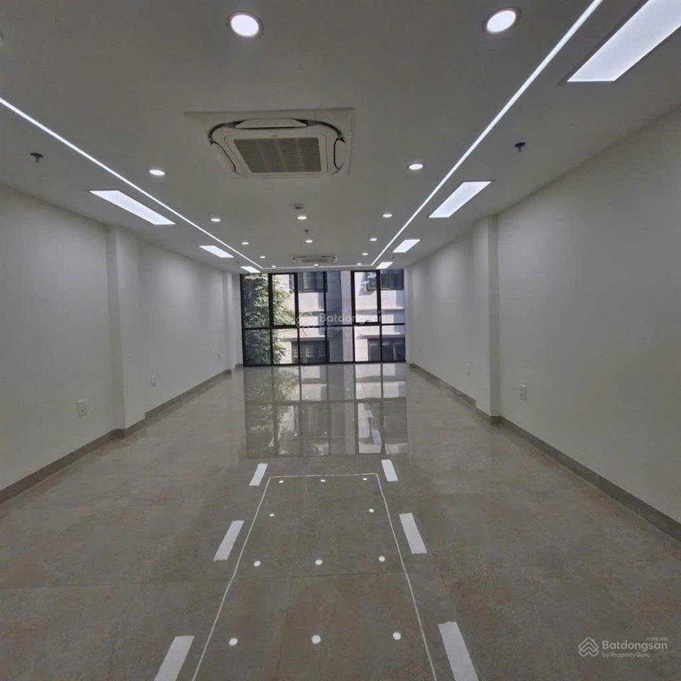 Chính chủ cho thuê nhà đội cấn, liễu giai, 80m x 6t, thông sàn, thang máy, đường ô tô tải, 32tr