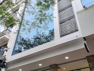Chính chủ cho thuê nhà phân lô mới tinh quan nhân, 80m x 9 tầng, thông sàn, thang máy, 45tr