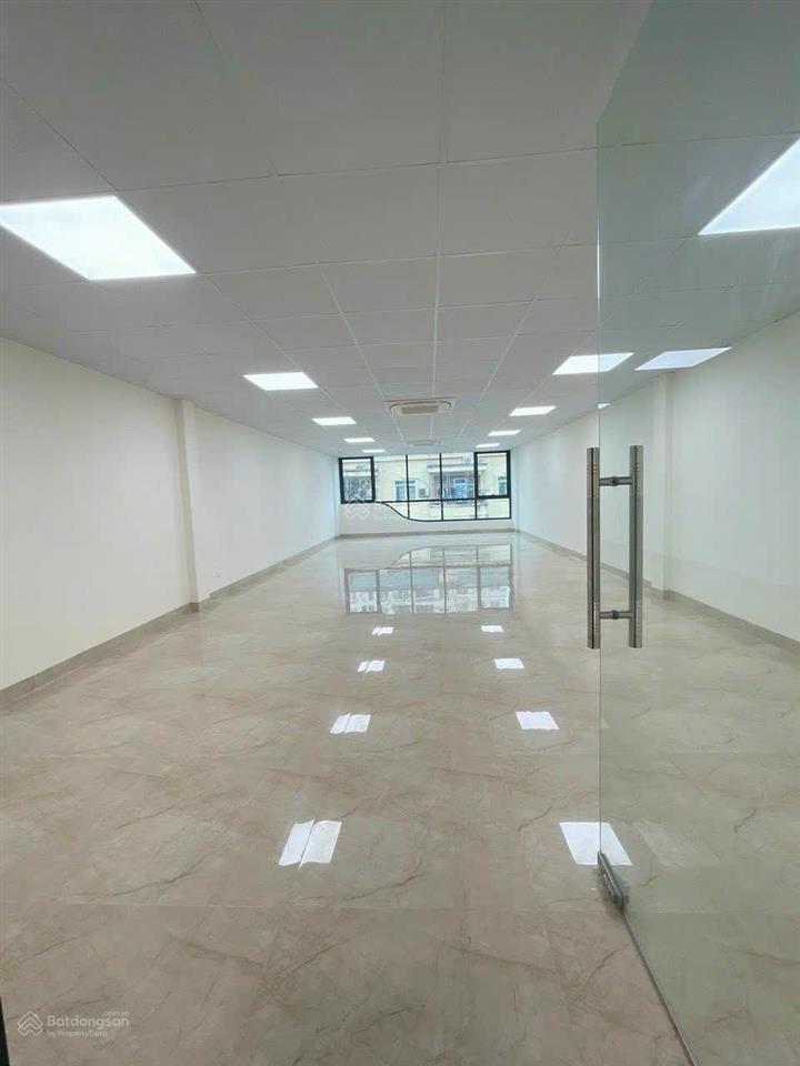 Chính chủ cho thuê nhà nguyễn xiển  khuất duy tiến, 75mx9t, hầm, thông sàn, thang máy, pccc, 45tr