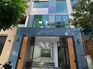 Chính chủ cho thuê nhà nguyễn chánh 100mx7t, mt 5m, thông sàn, thang máy, oto ra vào thoải mái 70tr