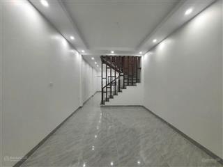 Chính chủ cho thuê nhà nguỵ như kon tum  khuất duy tiến, 60m2 x 5 tầng, nhà thoáng, ngõ rộng, 18tr